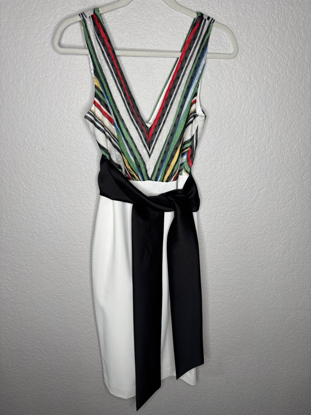 Badgley Mischka Striped V-Neck Bodice & Statement Bow Cocktail Dress Size 6 - Picture 4 of 10